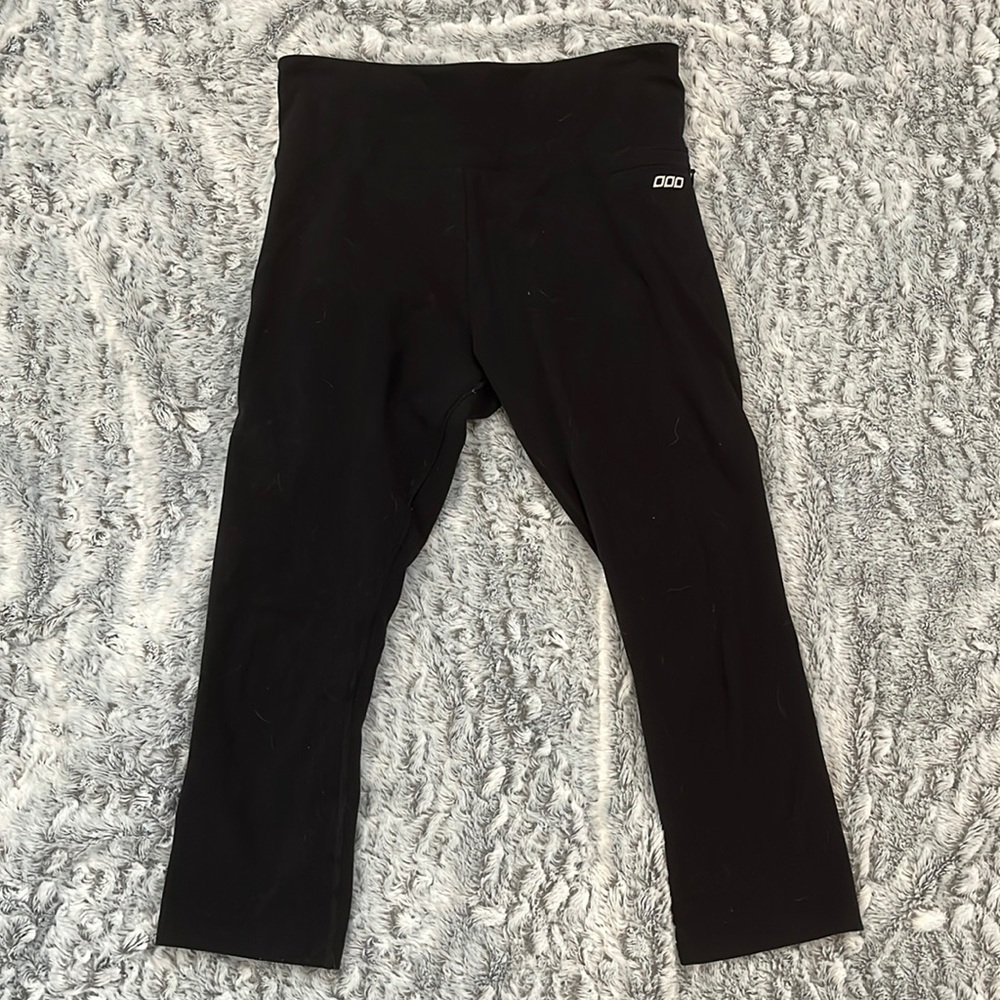 Lorna Jane black 7/8 length tights